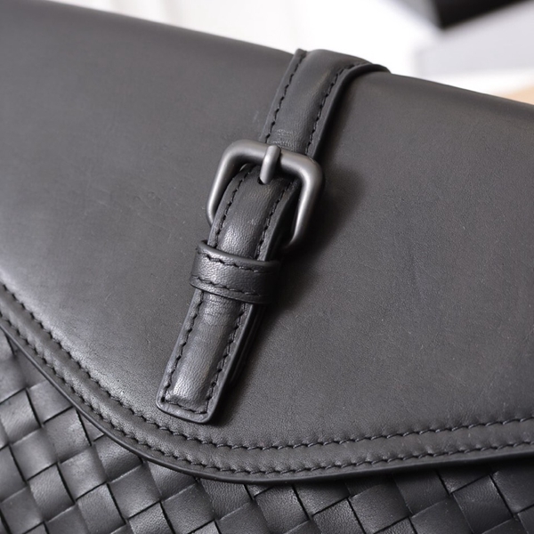 ボッテガヴェネタバッグ側面デザイン